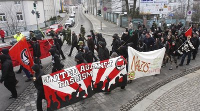 
              <p class="artikelinhalt">120 Teilnehmer haben am Samstag an der Demonstration gegen Rechts in Limbach teilgenommen. </p>
            