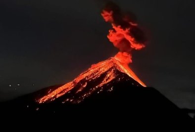 Ein absoluter Höhepunkt auf der Reise der Grünbacherin: Der Vulkanausbruch in Guatemala. 