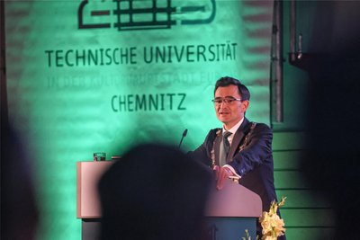 Der Rektor der TU Chemnitz, Prof. Dr. Gerd Strohmeier, sagte: "Die Studienzeit gilt als die schönste Zeit im Leben. Machen Sie was daraus."