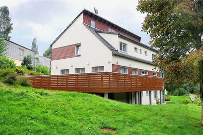 Der Landkreis betreibt Gemeinschaftsunterkünfte wie unter anderem im Mobendorf. 