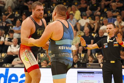 Im Finale behielt Franz Richter (links) diesmal gegen Patrick Neumaier die Oberhand.