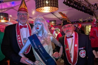 40 Jahre FKK in Freiberg - Eine Kultur mit Humor - Präsident Joachim Breßler (l.) und Schatzmeister Lutz Klapproth führen aktuell den FKK an.
