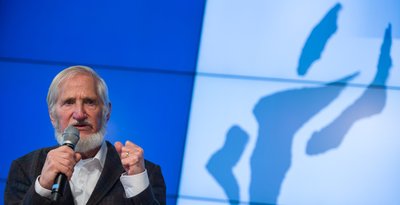 Von Kraft und Nächstenliebe getragen: Rupert Neudeck.