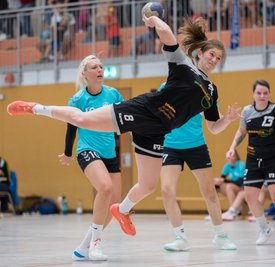 Aus dem Tor an den Kreis: Weißenborns Luisa Groß erzielte auf ihrer neuen Position im ersten Sachsenliga-Spiel zwei Treffer. Allerdings blieben die Rotation-Damen zum Saisonauftakt ohne Punkte. 