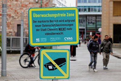 Diese Schilder waren illegal und wurden entfernt.