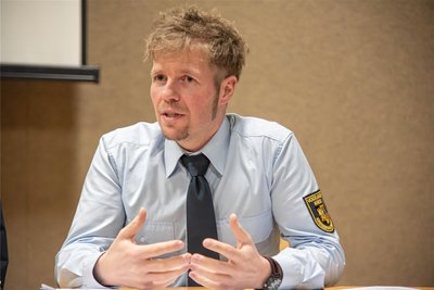 Kreisbrandmeister Gerd Pürzel appellierte, die Umbenennung doppelter Straßennamen anzugehen, um Fehlerquellen bei Notrufen zu reduzieren.