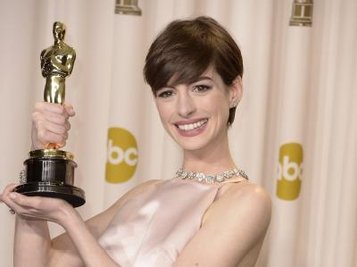 Anne Hathaway wurde als beste Nebendarstellerin ausgezeichnet.