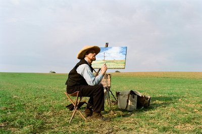 Vincent Van Gogh (Willem Dafoe) beim Malen.