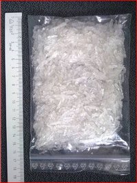 In einem Kurierfahrzeug fanden die Beamten 70 Gramm Crystal.