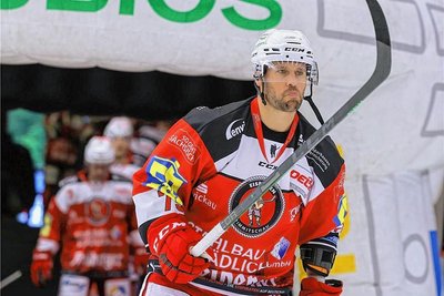 Eishockey-Zweitligist Eispiraten Crimmitschau hat eine erste Stelle in der Abwehr mit Mario Scalzo besetzt. 