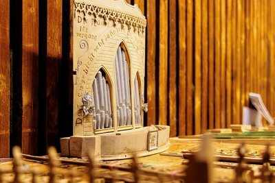 Geyers Schnitzer haben bis auf Details die Nachbildung des Ulmer Münsters wieder zusammengesetzt.