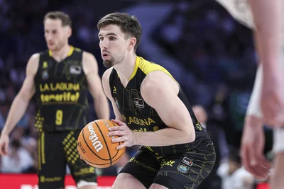 Der Ex-Chemnitzer Wesley Van Beck gehört zum „Oldie-Team“ aus Teneriffa, das jetzt für die Sensation sorgte.