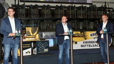 Sven Liebhauser, Rolf Weigand sowie Dirk Neubauer (v. l.) stellten sich den Fragen der Sportler. Zum Dialog hatte der Kreissportbund Mittelsachsen eingeladen.