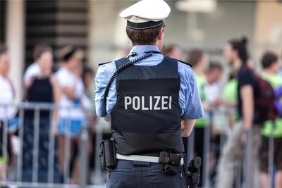 Die Polizei warnte am Freitag in Plauen erneut vor Betrüger.