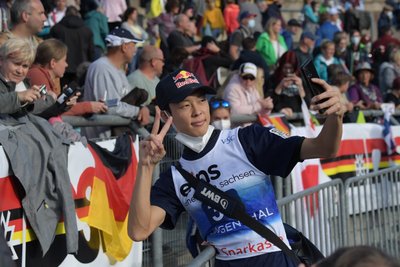 Der Japaner Royoyu Kobayashi enteilte in Klingenthal der Konkurrenz. 