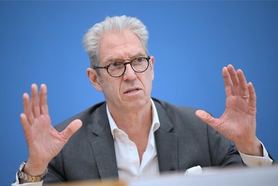 Andreas Gassen, Vorstandsvorsitzender der Kassenärztlichen Bundesvereinigung, will unnötige Arztbesuche mit Boni verhindern.