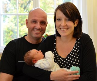 Juliane Teistler und Tino Tittel mit Sohn Tom.