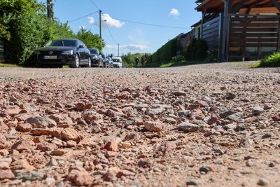 Die geflickten Löcher „Am Trützschler“ reißen immer wieder auf.