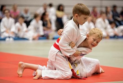 Bei den Kreis-Kinder- und Jugendspielen in Freiberg ganz stark: In der Altersklasse U9 kämpfte Dmitro Parfylo (l.) vom BSC unter anderem auch gegen John Schubert vom Döbelner SC. 