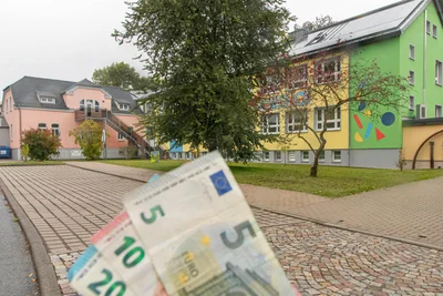 Für die Eltern beider Hohndorfer Kindertageseinrichtungen – abgebildet die Kita Rappelkiste – geht es um ihr schrumpfendes Haushaltsbudget.