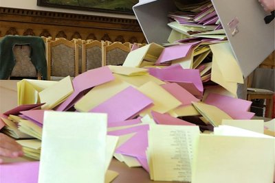 Meinungsumfragen haben zuweilen andere Ergebnisse als die späteren Stimmenauszählungen.