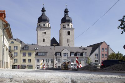 Den Gebäudekomplex am Topfmarkt realisierte Fiebig als Projektsteuerer für die Plauener Stadtsanierungsgesellschaft.