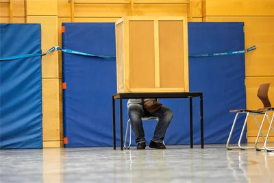 Wie entscheiden sich Wähler wie hier 2021 in Berlin?