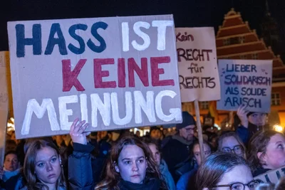 Anti-AFD-Demonstration in Greifswald: Auch in Plauen soll am Samstag eine Kundgebung unter dem Motto „Zusammen gegen Rechts“ stattfinden.