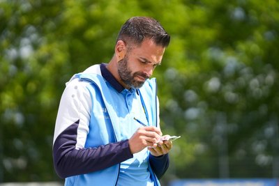 Im letzten Spiel in Luckenwalde, das mit 1:2 verloren ging, hatte CFC-Coach Benjamin Duda einiges zu notieren.