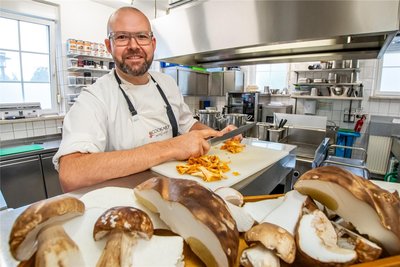 Regional und saisonal geprägt ist die Speisekarte im Restaurant „Berghof“ von Jens Franke in Olbernhau. Dazu gehören auch Pilze, aber keine wild wachsenden aus heimischen Wäldern.