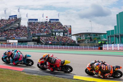 Nicht nur volle Tribünen gehören zur Fankultur am Sachsenring.