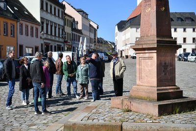 Bei einem Stadtrundgang der CDU war auch über der Clemens-Pfau-Platz in Rochlitz Thema.