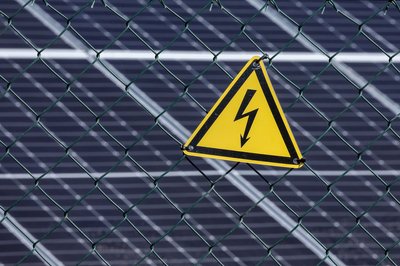 Kriminelle haben an einem Solarpark in Königsbrück rund 42 Kilometer Kupferkabel gestohlen. (Symbolbild)