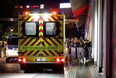 Rettungsdienst und Polizei mussten am Freitagabend in die Innenstadt ausrücken.