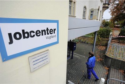 Die Dienststelle Reichenbach des Jobcenters Vogtland war bereits Mitte 2018 von der Goethestraße 3 (im Bild) ins Sparkassengebäude Postplatz 3 umgezogen. Nun ist auch dort Schluss mit der Kundenbetreuung.