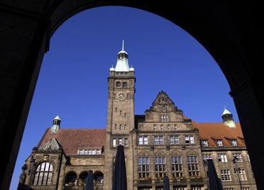 Neun Kandidaten treten an, um im September in das Rahthaus gewählt zu werden.