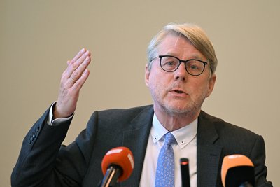 Der Präsident des Bundesamtes für Migration Hans-Eckhard Sommer sorgt mit einem Asylvorschlag für Diskussion.