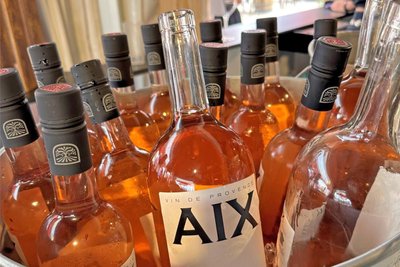Ein Roséwein aus der Provence ist bislang der beliebteste Wein bei den Besuchern der Adele-Konzerte in München.