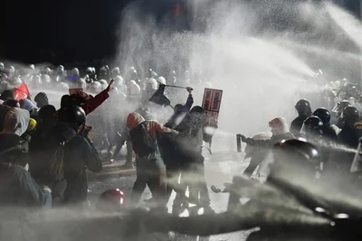 Bei Protesten gegen die Verhaftung des Erdogan-Rivalen Ekrem Imamoglu kam es am Montag in Istanbul zu Zusammenstößen von Demonstranten mit der Polizei.