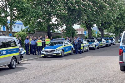 Mit einem Großaufgebot sicherte die Polizei das Pokalendspiel in Chemnitz am Samstag ab. 