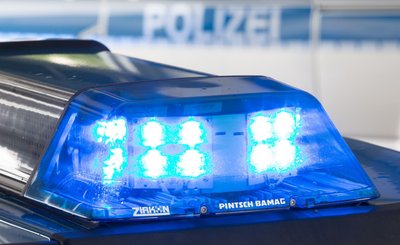 Der Staatsschutz ermittelt wegen einer Auseinandersetzung am Königsufer. (Symbolbild)