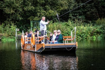 Fährmann Roland Rieger stammt aus Stuttgart. An manchen Tagen wie am 3. Oktober setzt die Fähre bis zu 80-mal über den 72 Meter breiten Fluss über. „Ich würde gern weitermachen.“