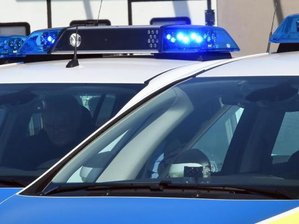 42-Jähriger getreten und ausgeraubt -