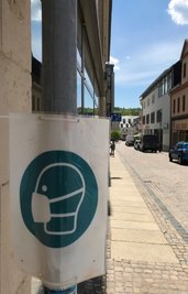 Das Schild zum Masketragen vor Reichenbachs Marktstraße gilt nicht mehr.