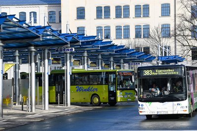 Seit Jahren wird über eine Verlegung des Chemnitzer Busbahnhofs diskutiert. Nun kommt in das Thema neue Bewegung.