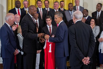 Im Mai 2016 durfte Thurl Bailey mit der Meistermannschaft von 1983sogar den damaligen US-Präsidenten Barack Obama treffen.