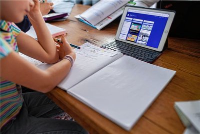Lernen im Home Schooling: Welche Auswirkungen hat die Pandemie auf die Intelligenz von Schülern, fragten sich Wissenschaftler der TU Chemnitz und deren Kollegen aus Trier. 