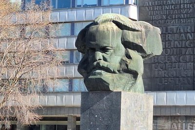 Das mehr als 50 Jahre alte Denkmal hat eine Auffrischung nötig.