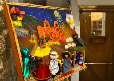 Die Ausstellung mit den in den Ehrenberger Werkstätten entstandenen Stoffbildern wird in diesem Jahr aber nicht öffentlich sein.