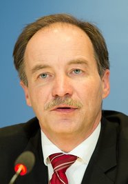 Der Staatsminister für Wirtschaft, Arbeit und Verkehr in Sachsen und des Gastgeberlandes der Wirtschaftsministerkonferenz, Sven Morlok (FDP).